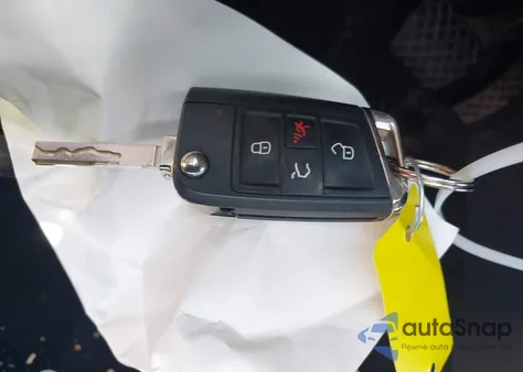 2020 Volkswagen Golf 1.4T Tsi из США, поврежденный, VIN 3VWG57AU4LM012337